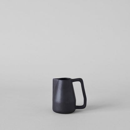 Black Novah Pitcher